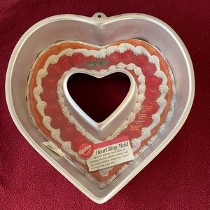 Wilton Heart Ring Mold/Cake Pan NWT